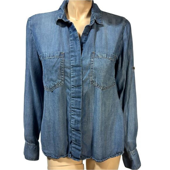 Cloth & Stone Tops - Cloth & Stone Women’s Button Front Shirt Size M Blue Chambray Tencel Back Slit